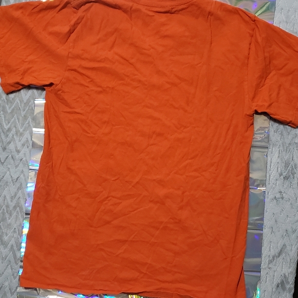 Hooters Unisex Graphic T-Shirt Orange Owl Logo - Picture 3 of 4